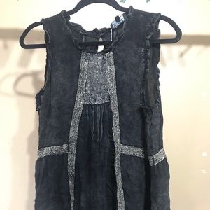 Molli B Boutique Distressed Top